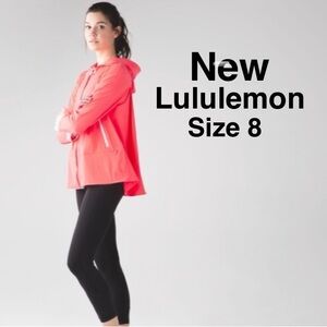 New Lululemon Sun Showers Jacket
Grapefruit / White with tags sze 8  ⭐️⭐⭐️⭐️⭐️